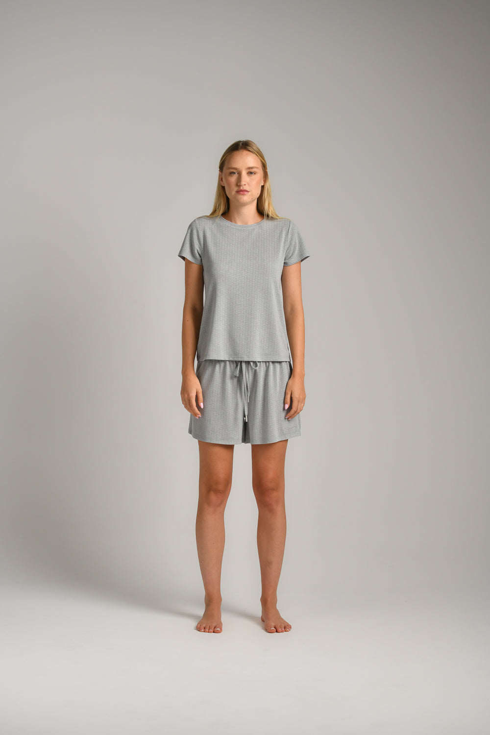 מכנסי בית קצרים לנשים