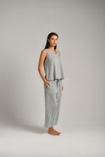 מכנסי בית בגזרה מתרחבת לנשים