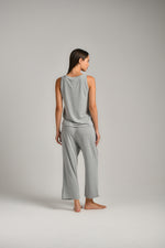 מכנסי בית בגזרה מתרחבת לנשים