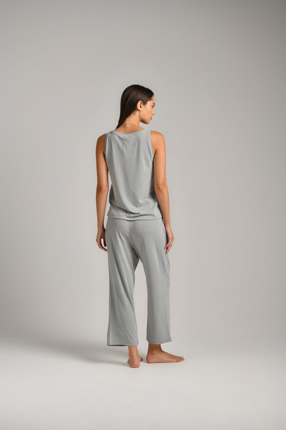 מכנסי בית בגזרה מתרחבת לנשים