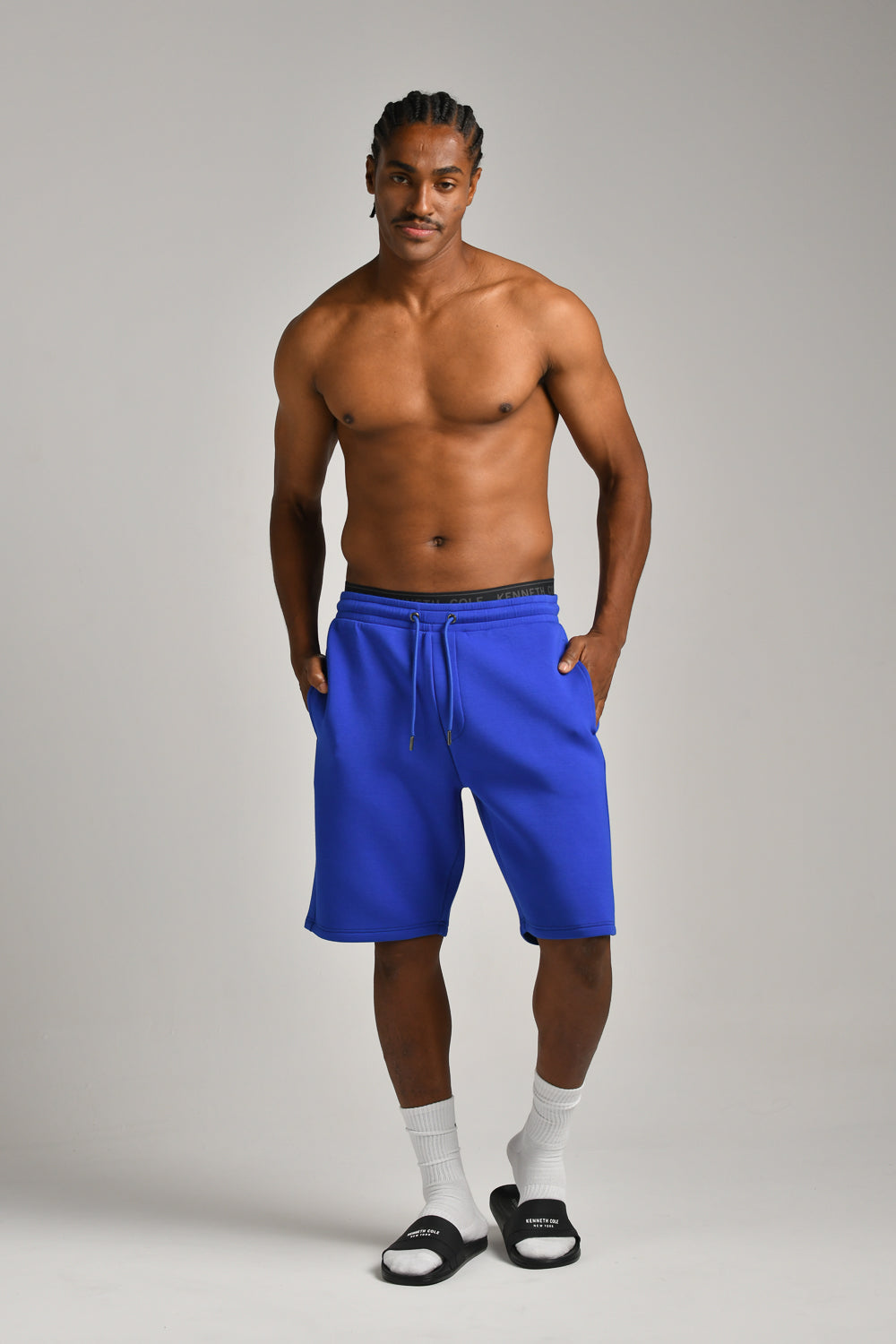 מכנסיים קצרים לגברים