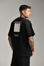 טי שירט אוברסייז עם דפוס בגב