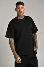 טי שירט אוברסייז עם דפוס בגב