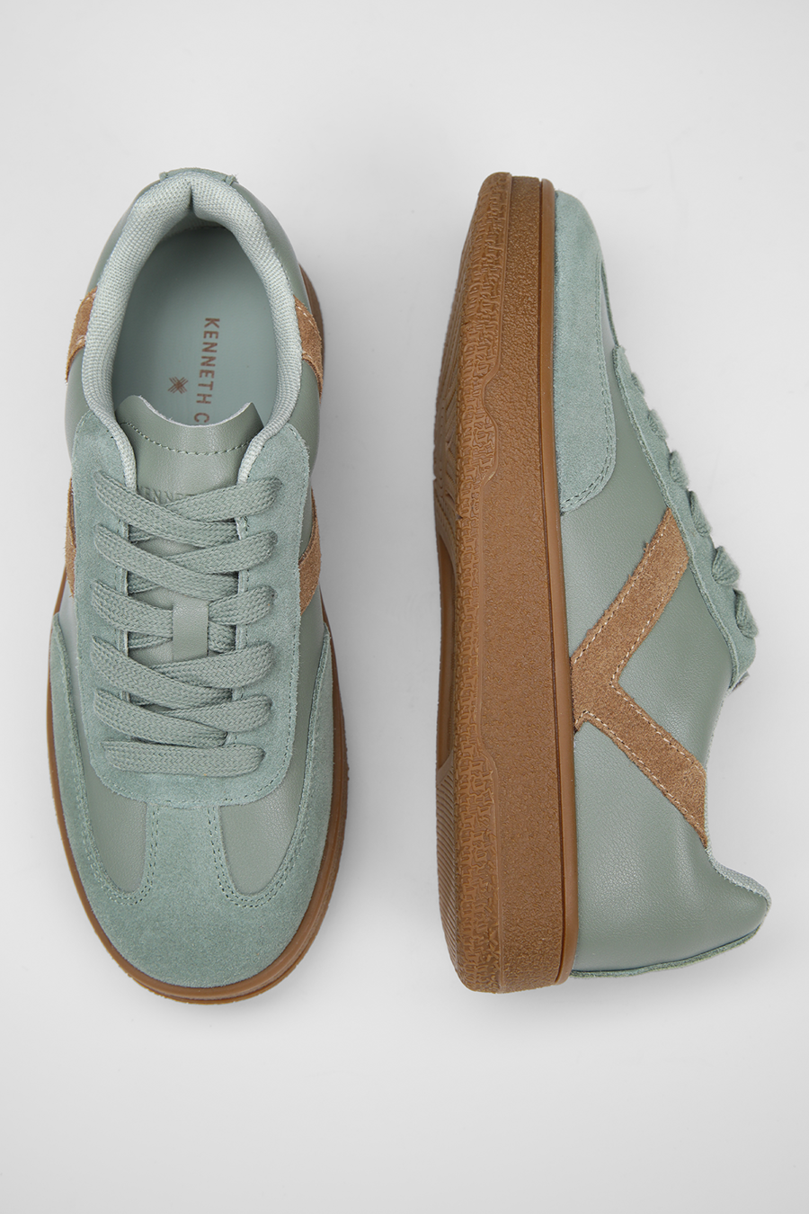 סניקרס מעוצבים לנשים | קנת קול