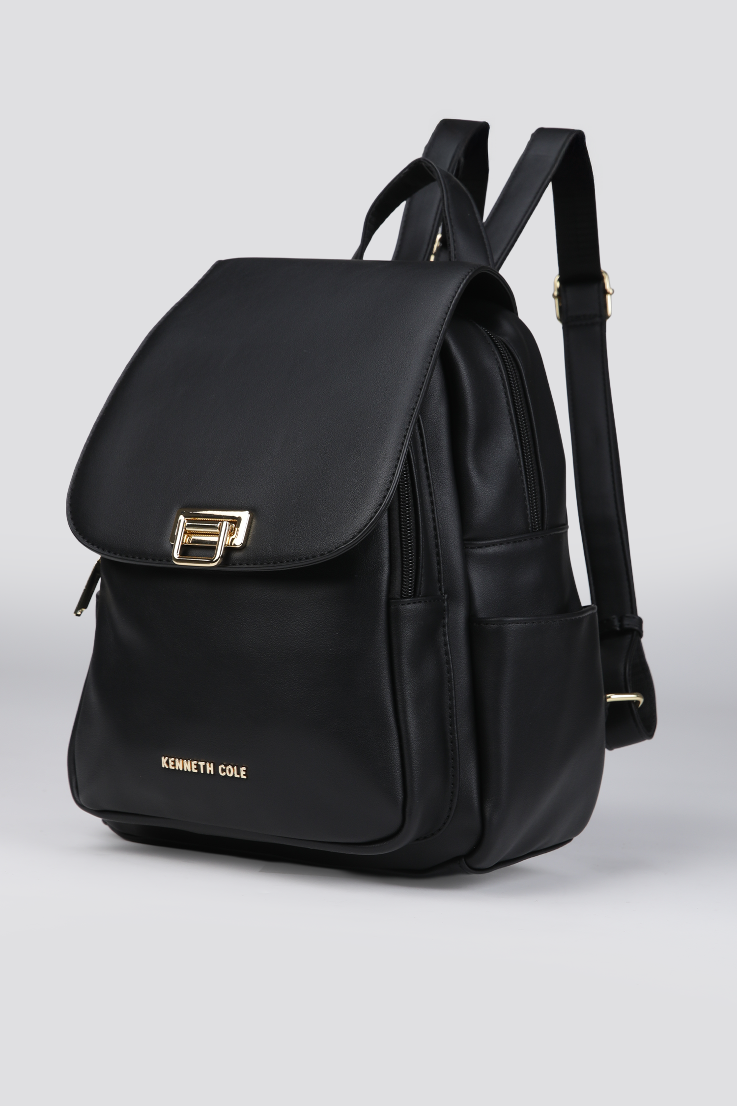 תיק גב בצבע שחור | קנת קול