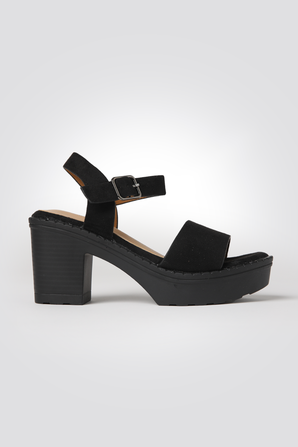 סנדלי עקב לנשים במראה זמש בצבע שחור