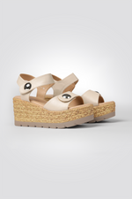 סנדלי פלטפורמה בשילוב קש בצבע בז'