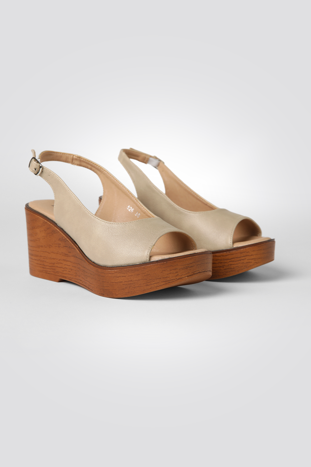 סנדלי פלטפורמה לנשים בצבע בז'