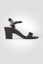 סנדלי עקב דמוי עור בצבע שחור