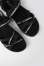 סנדלי נוחות עם סוליה אנטומית בצבע שחור