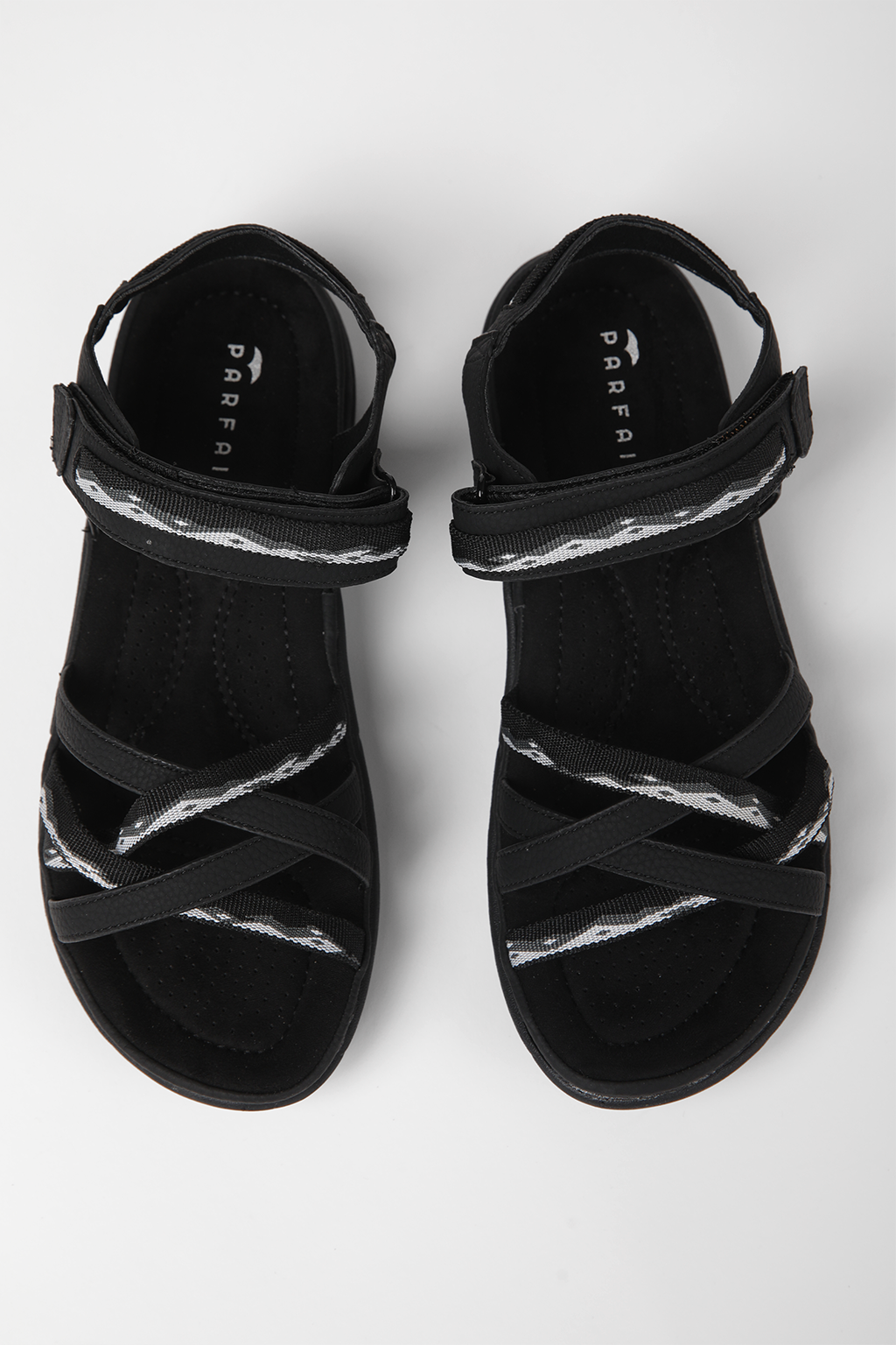 סנדלי נוחות עם סוליה אנטומית בצבע שחור