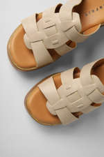 כפכפי עקב לנשים בצבע בז'