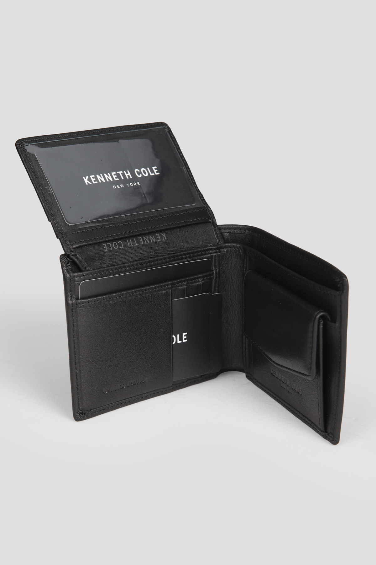 ארנק עור לגבר בצבע שחור