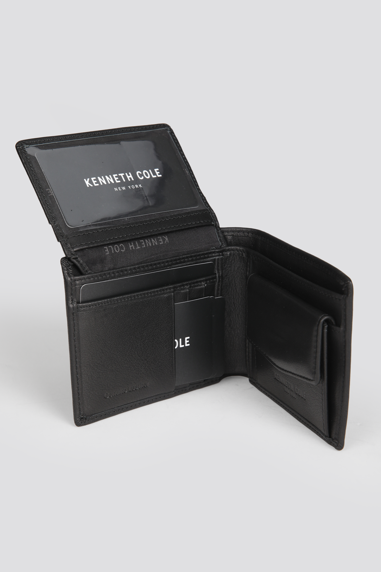 ארנק עור לגבר בצבע שחור