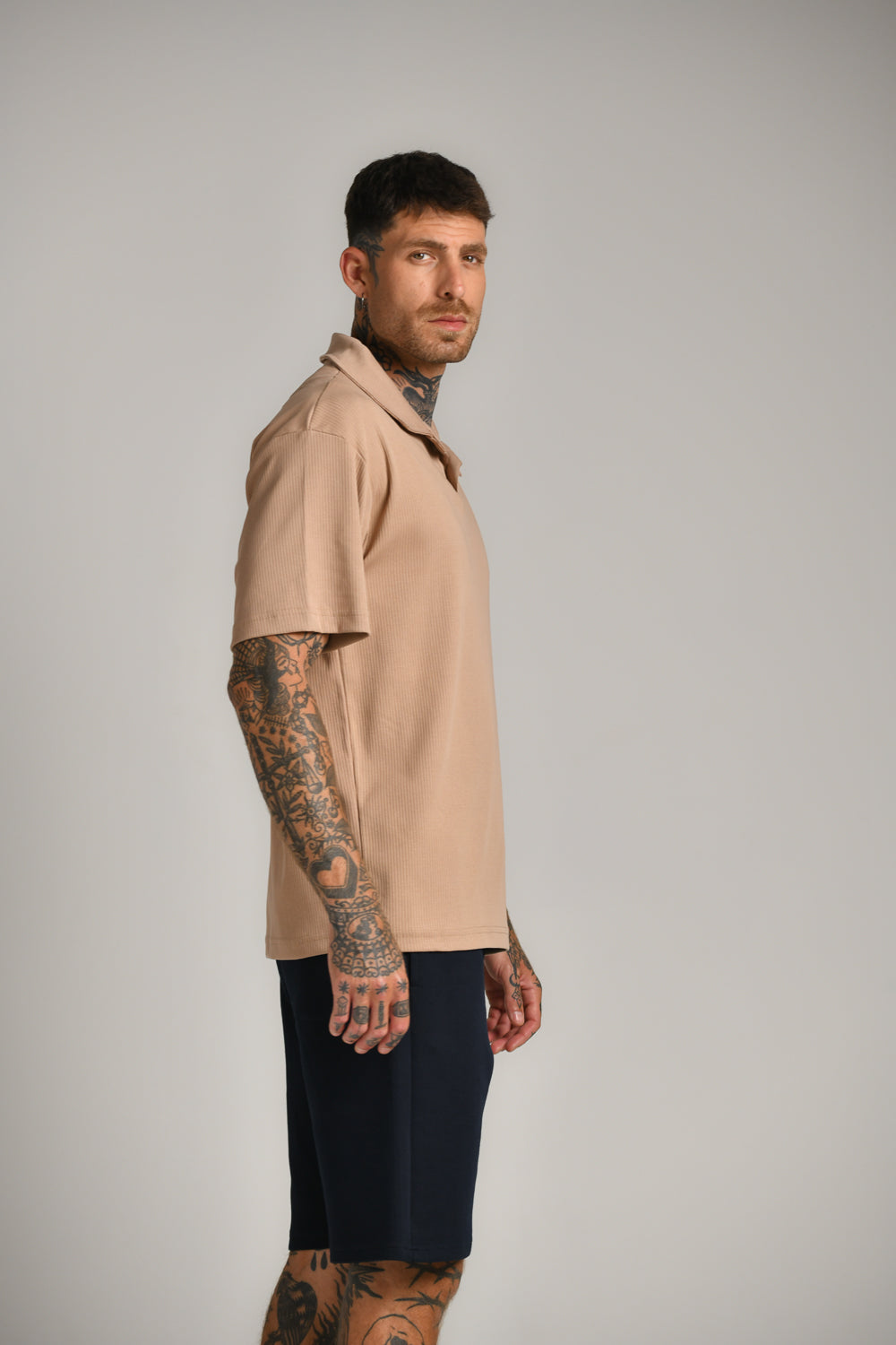 חולצת פולו קצרה 