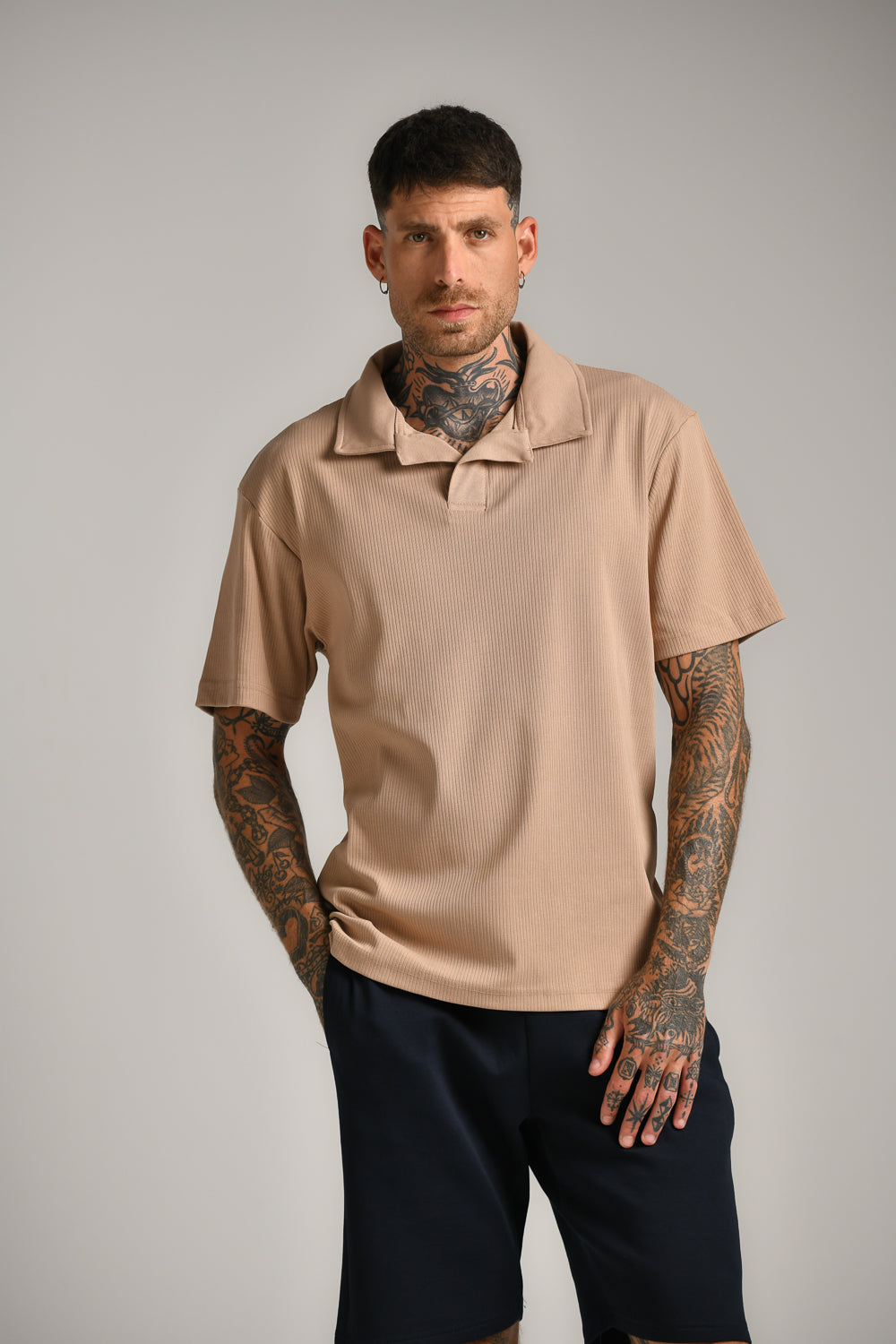 חולצת פולו קצרה 