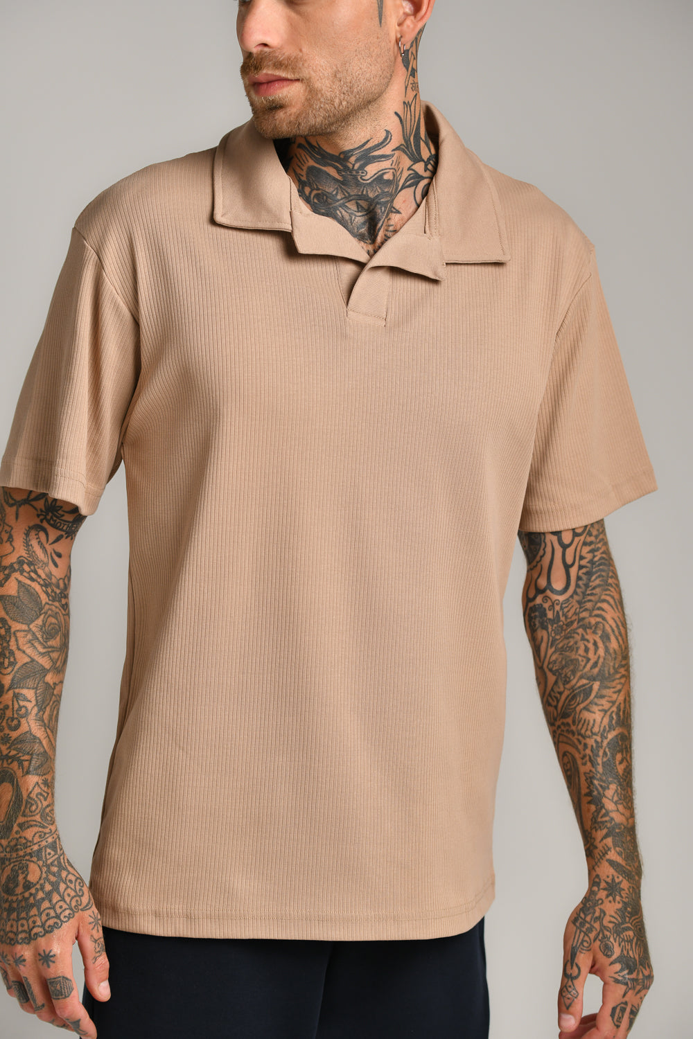 חולצת פולו קצרה 