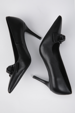 נעלי עקב עם קישוט פפיון | קנת קול