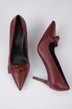 נעלי עקב עם קישוט פפיון | קנת קול