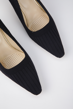 נעלי עקב במראה סרוג | קנת קול