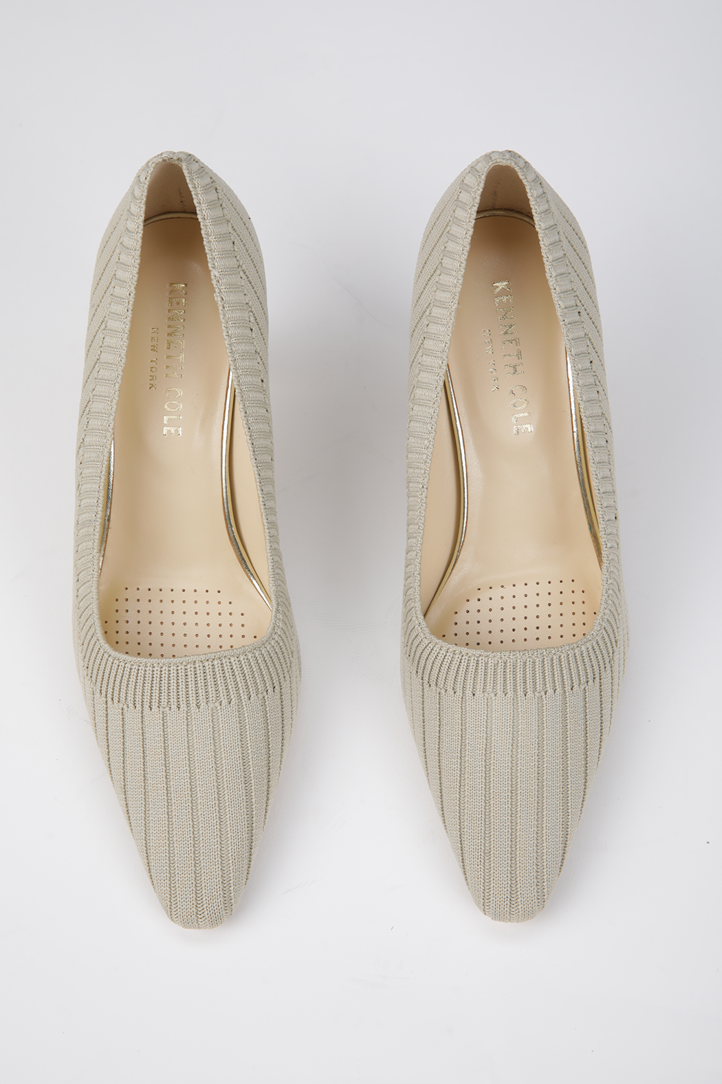 נעלי עקב במראה סרוג | קנת קול