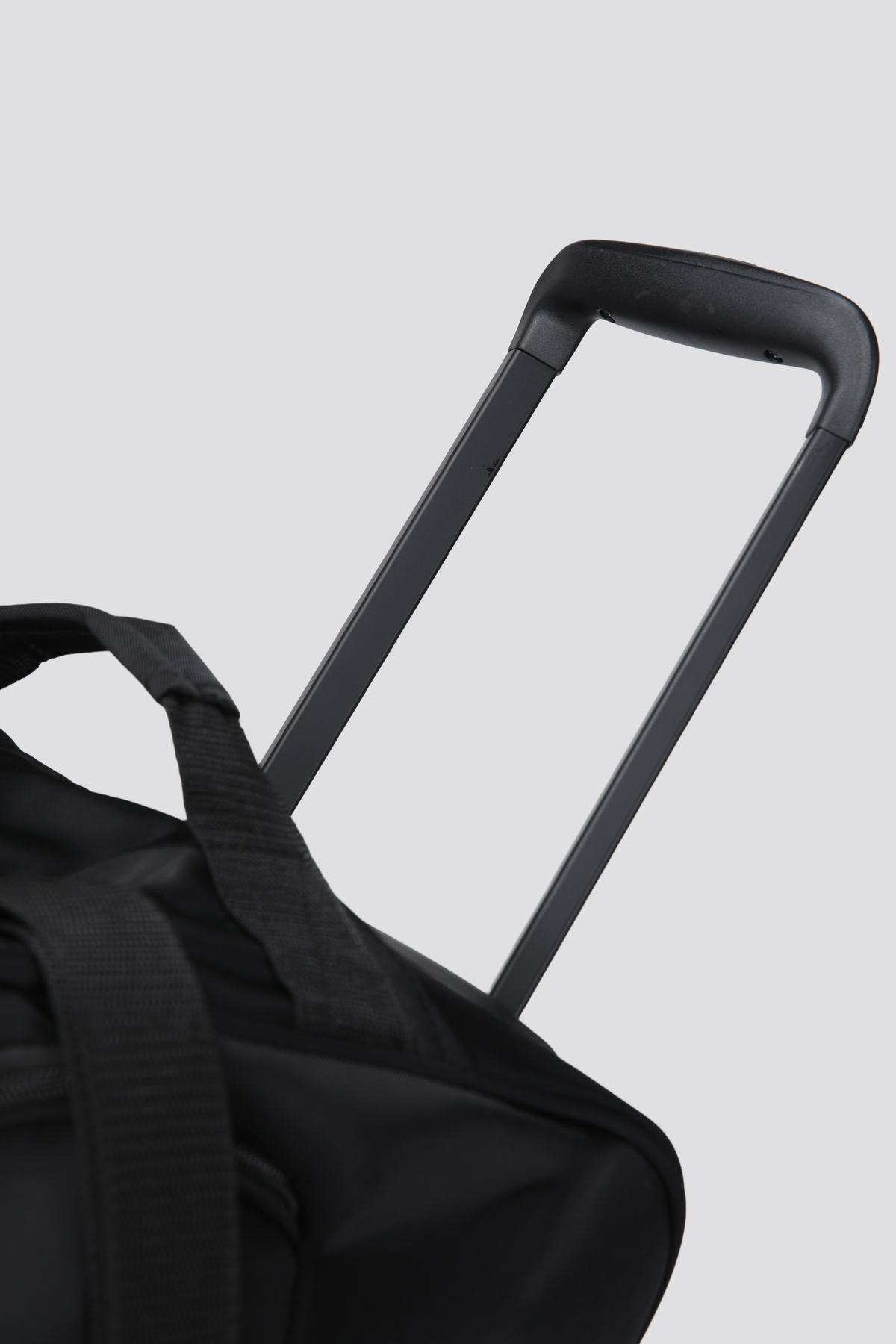 תיק נסיעה על גלגלים בגודל 26 אינץ' | קנת קול