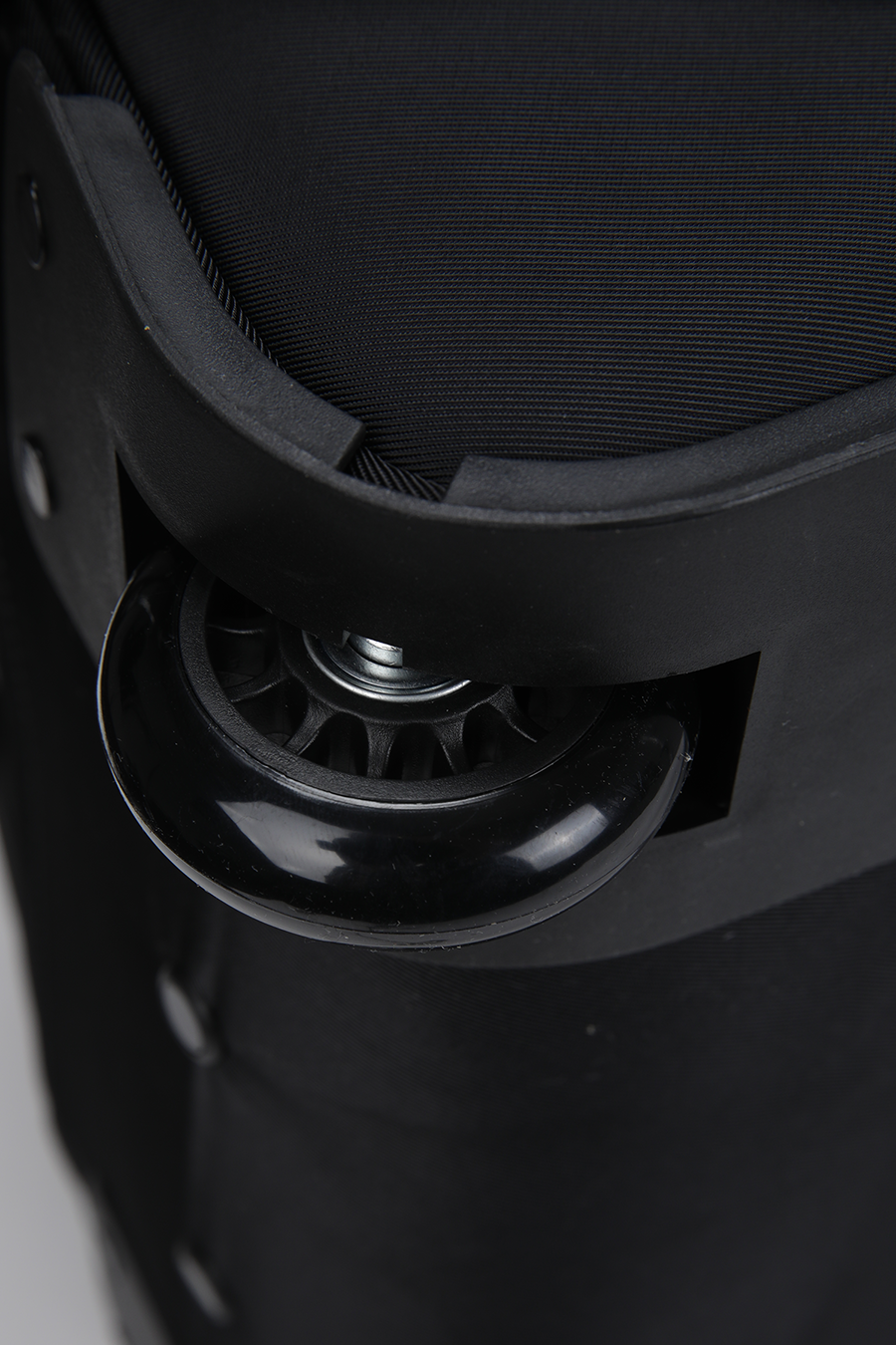 תיק נסיעה על גלגלים בגודל 26 אינץ' | קנת קול