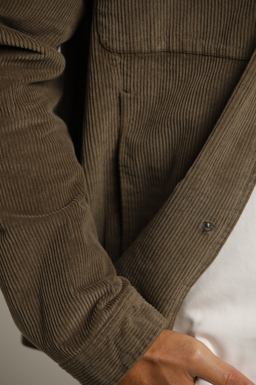 ג'קט קורדרוי במראה אלגנטי | קנת קול