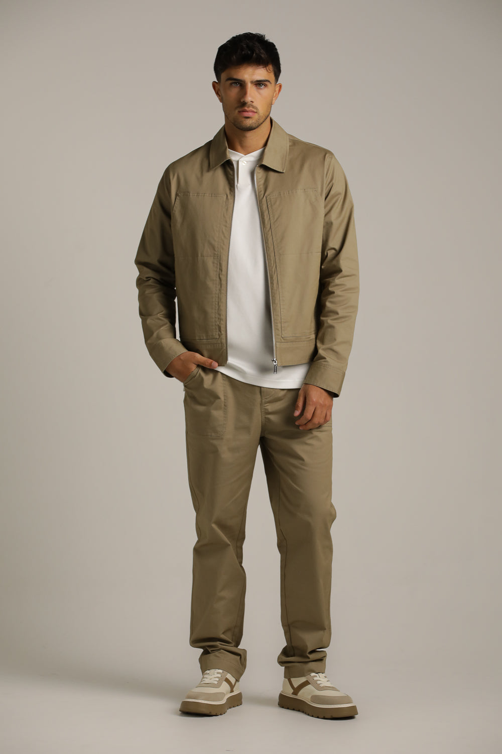 ג'קט באורך מותן בגזרת סלים עם כיסים קדמיים | קנת קול