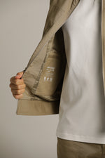 ג'קט באורך מותן בגזרת סלים עם כיסים קדמיים | קנת קול