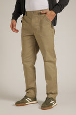 מכנסיים בגזרת סלים אלגטית | קנת קול