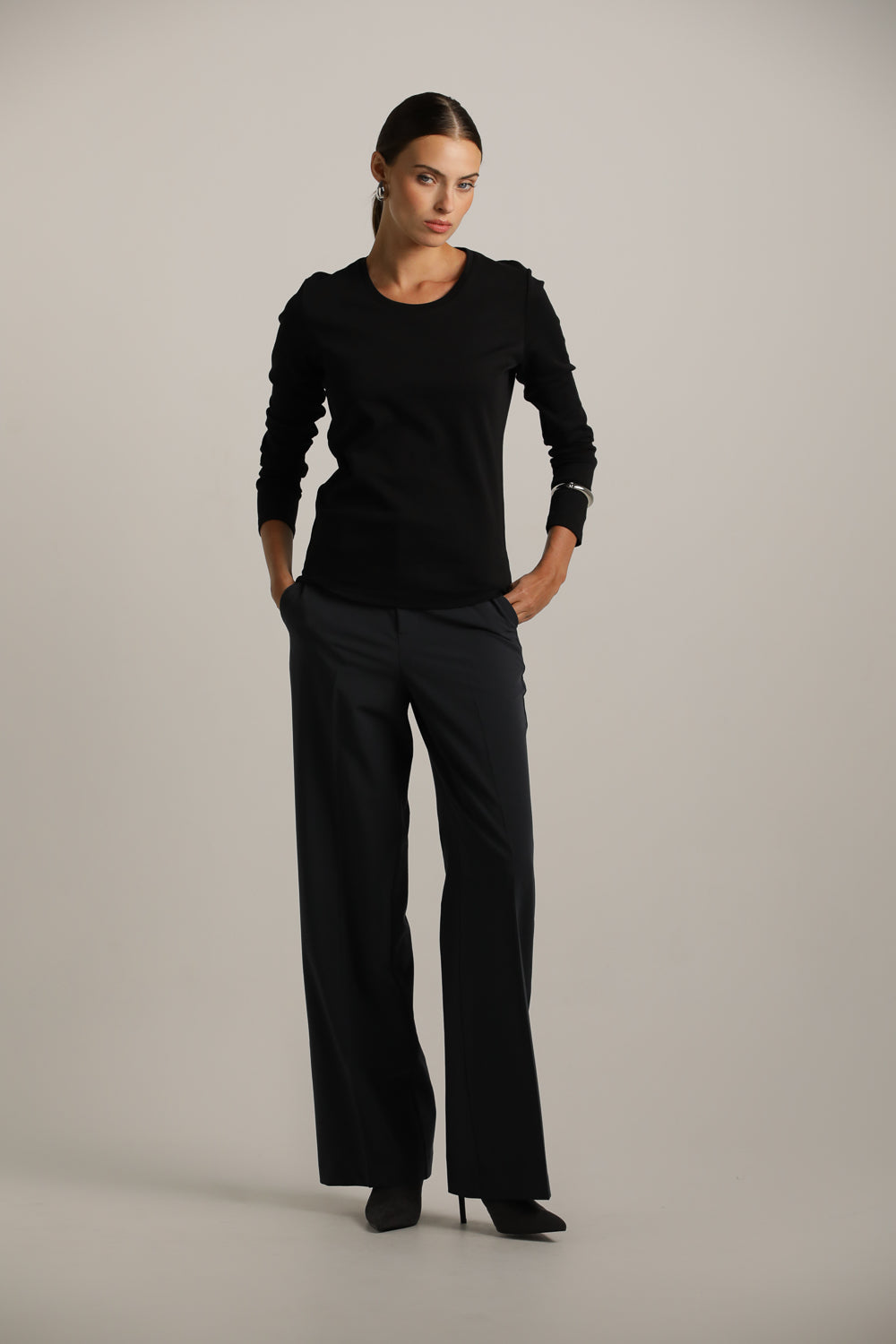 טישירט ארוכה עם צווארון עגול | קנת קול