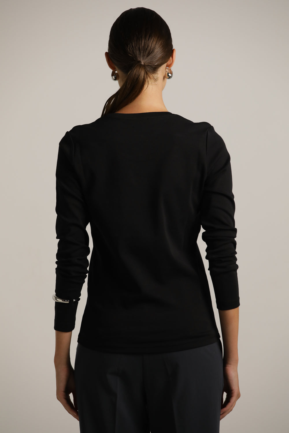 טישירט ארוכה עם צווארון עגול | קנת קול