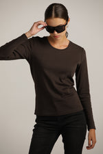 טישירט ארוכה עם צווארון עגול | קנת קול