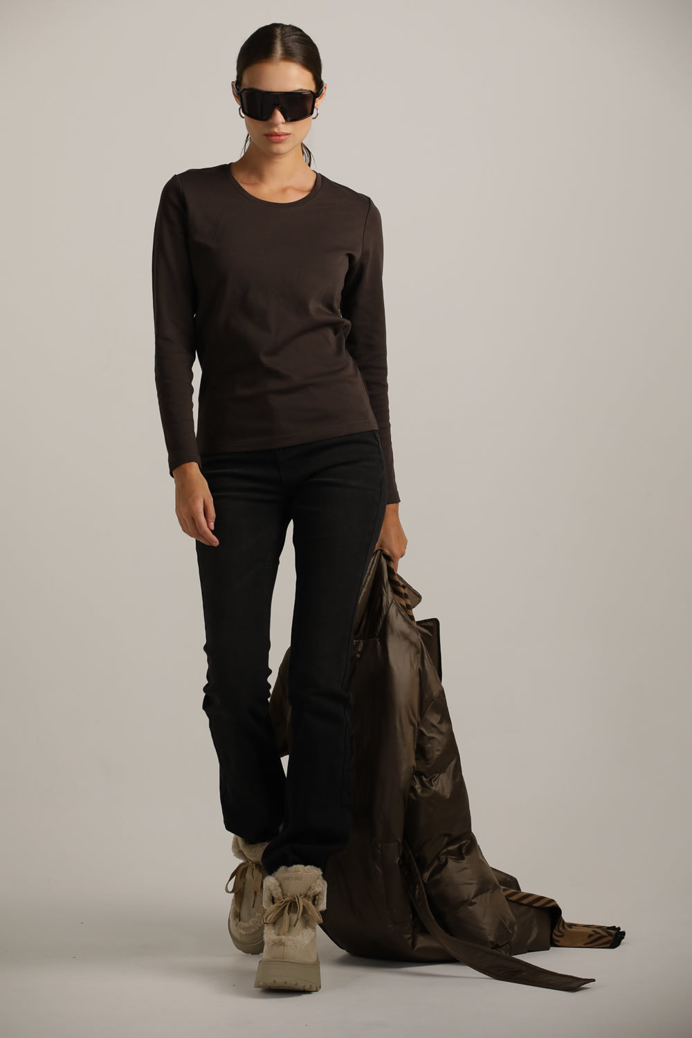 טישירט ארוכה עם צווארון עגול | קנת קול