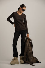 טישירט ארוכה עם צווארון עגול | קנת קול