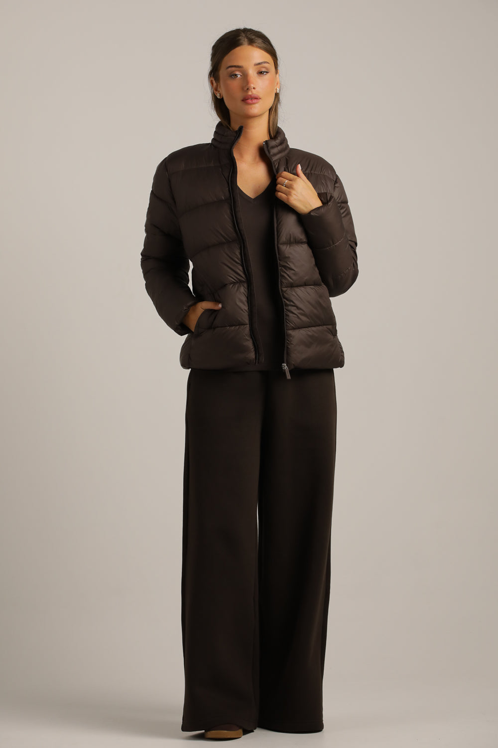 טישירט ארוכה עם צווארון וי | קנת קול