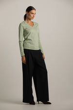 טישרט ארוכה עם צווארון וי  | קנת קול