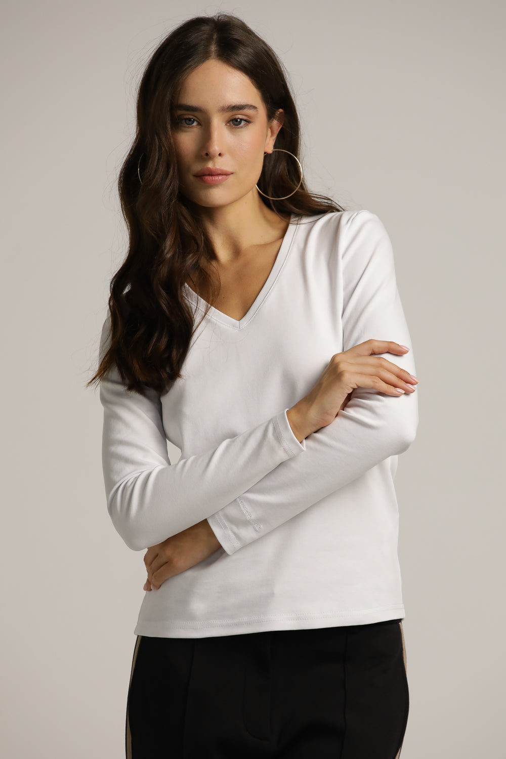 טישרט ארוכה עם צווארון וי  | קנת קול