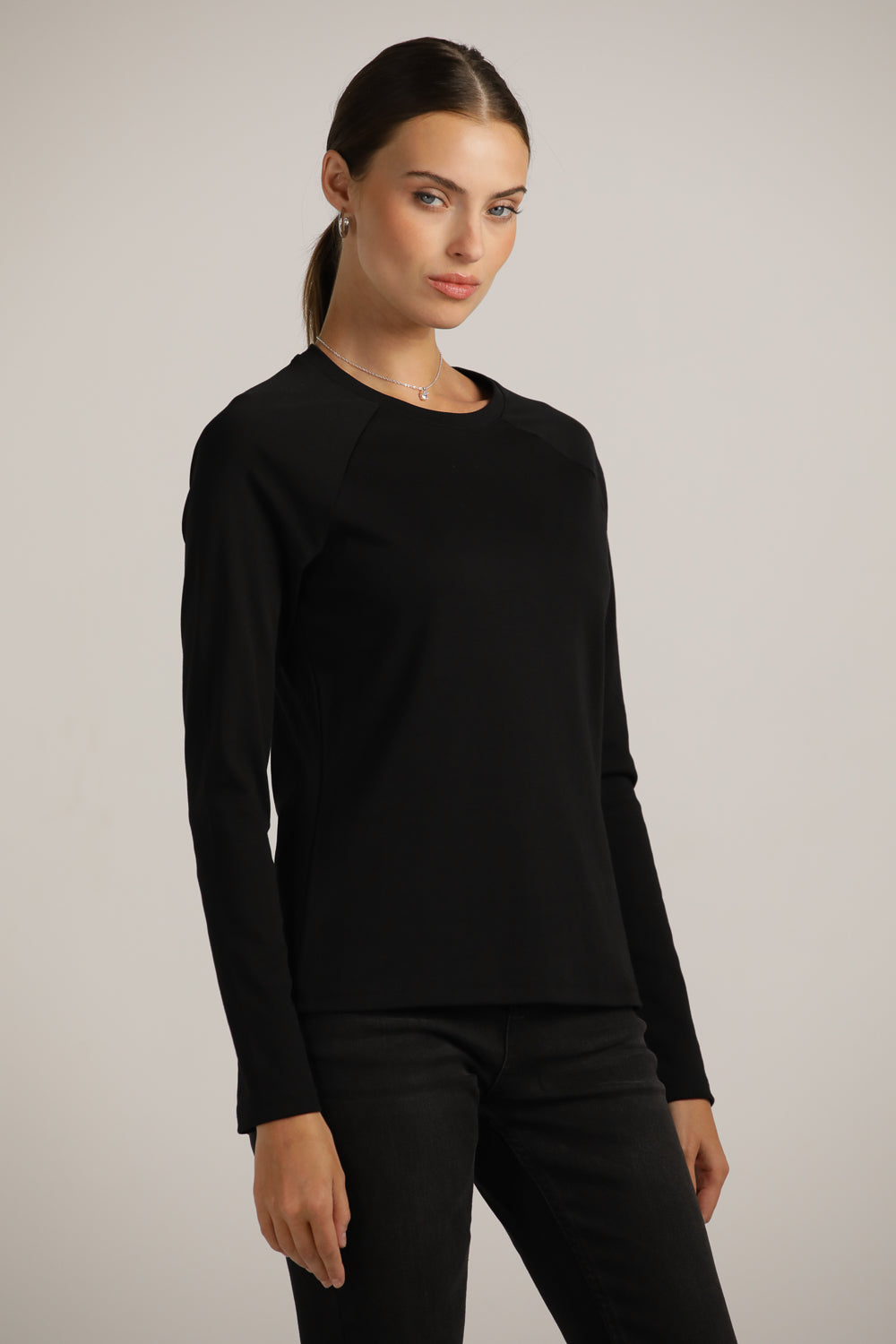 חולצת רגלן ארוכה עם צווארון עגול | קנת קול