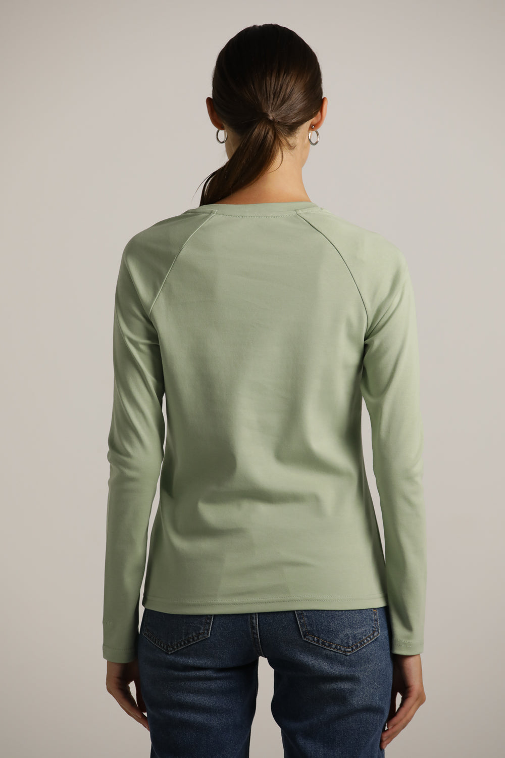 חולצת רגלן ארוכה עם צווארון עגול | קנת קול