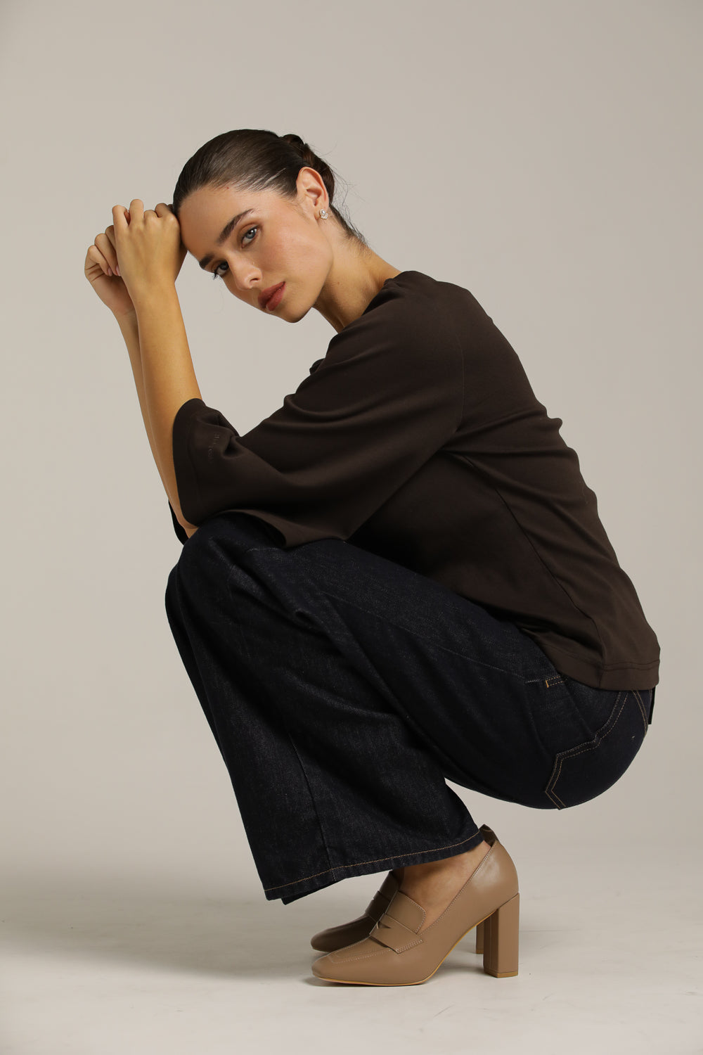 חולצת טי עם שרוולים נפוחים | קנת קול