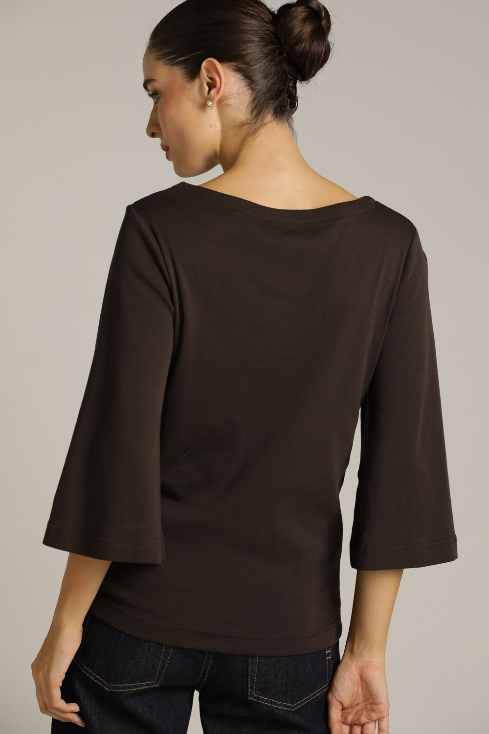 חולצת טי עם שרוולים נפוחים | קנת קול