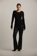 טישירט ארוכה דקה עם סיומת כפפה | קנת קול