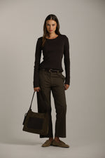 טישירט ארוכה דקה עם סיומת כפפה | קנת קול