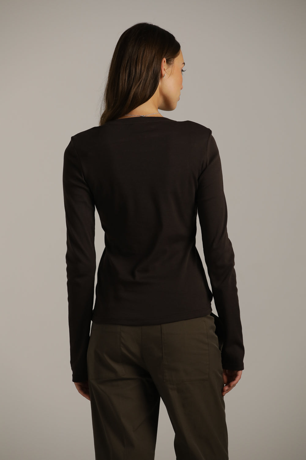 טישירט ארוכה דקה עם סיומת כפפה | קנת קול