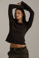 טישירט ארוכה דקה עם סיומת כפפה | קנת קול