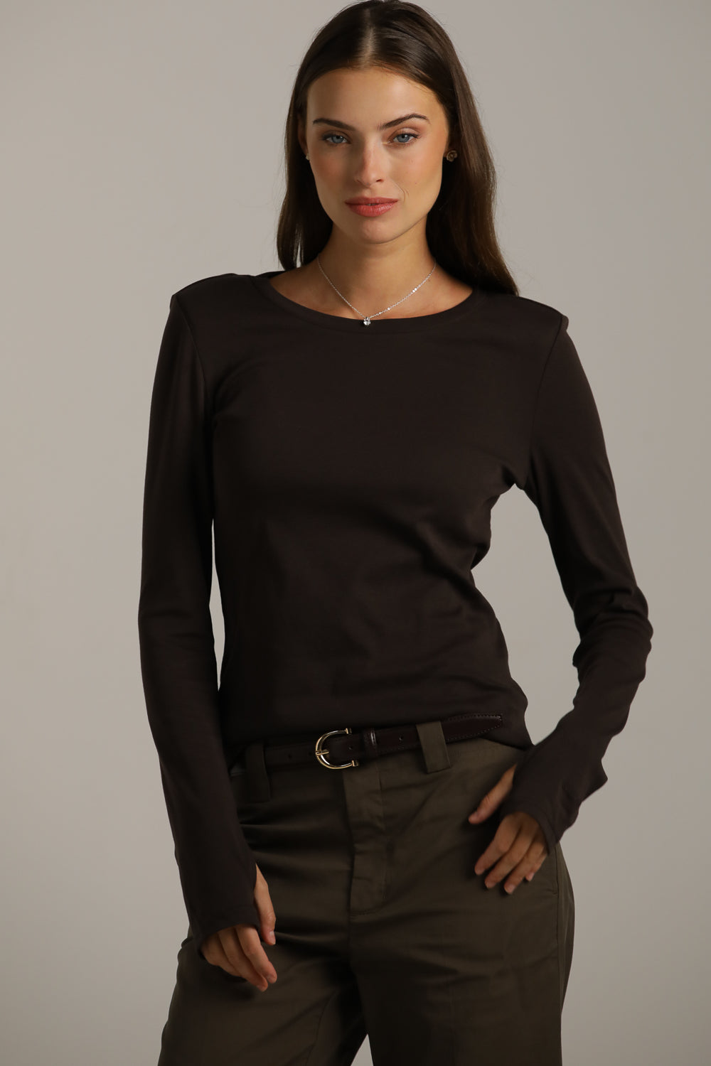 טישירט ארוכה דקה עם סיומת כפפה | קנת קול