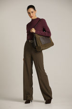 חולצת בייסיק צמודה עם צווארון גבוה | קנת קול