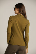 חולצת בייסיק צמודה עם צווארון גבוה | קנת קול